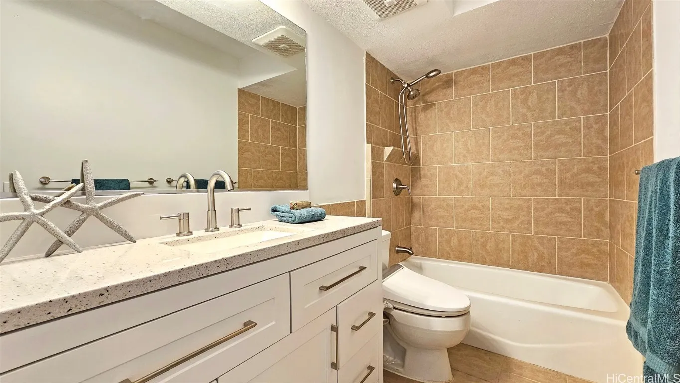 Honolulu, Hawaii 96815, United States, 2 Bedrooms Bedrooms, ,2 BathroomsBathrooms,Residential,Active,15632