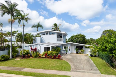 Photo of 172 Alala Road, Kailua, HI 96734 (MLS # 202525830)