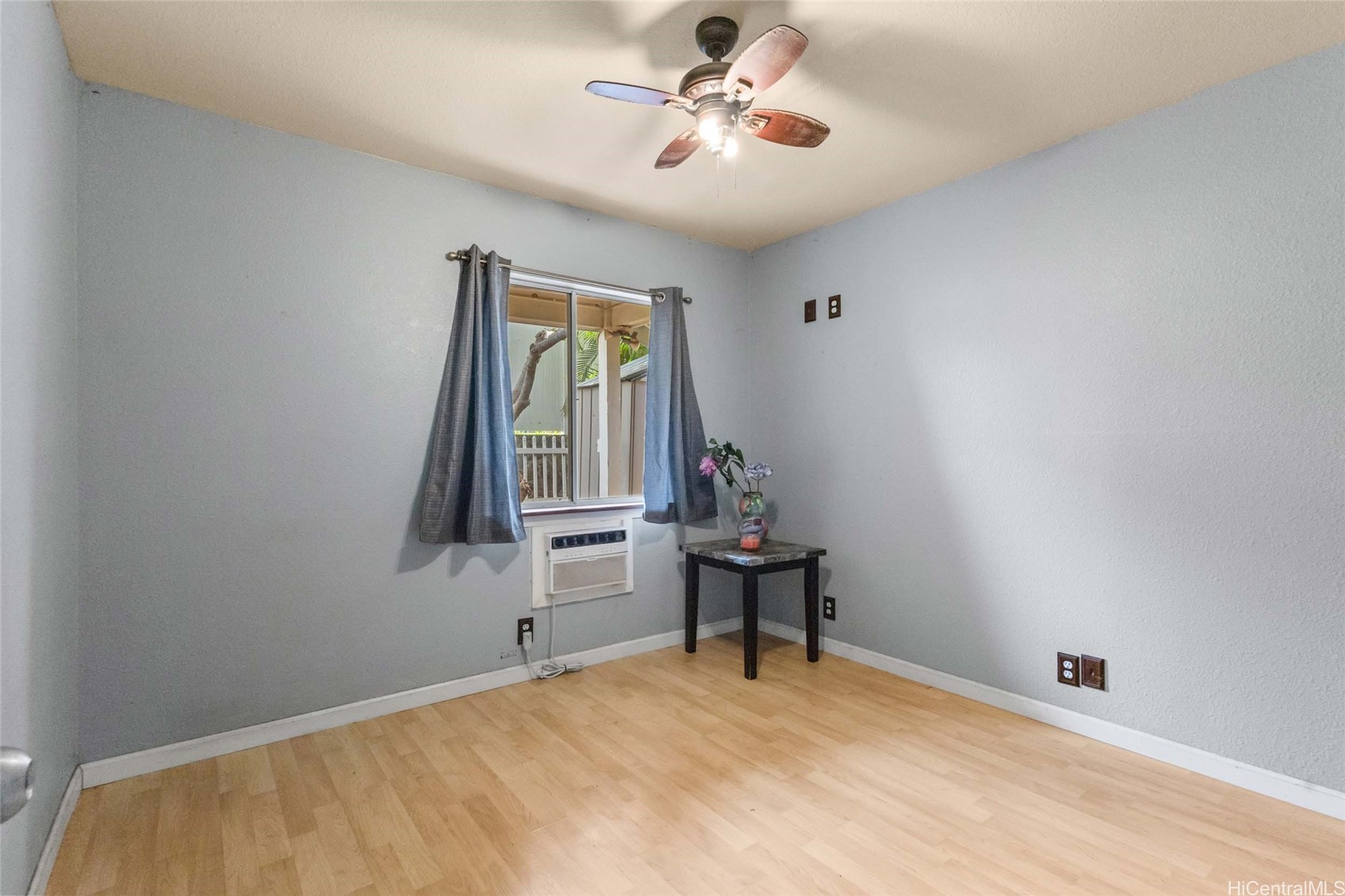 87-446 Kulahanai Street