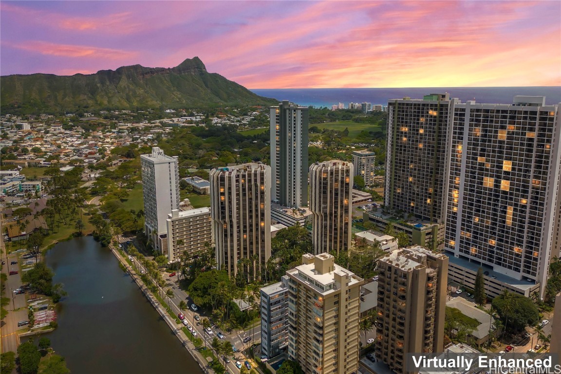 Liliuokalani Gardens Condominium