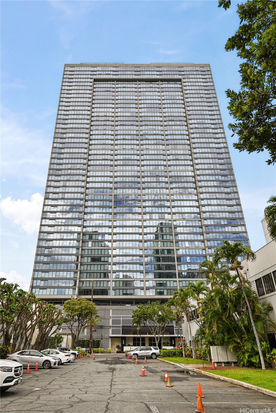 Pacifica Honolulu Condominium