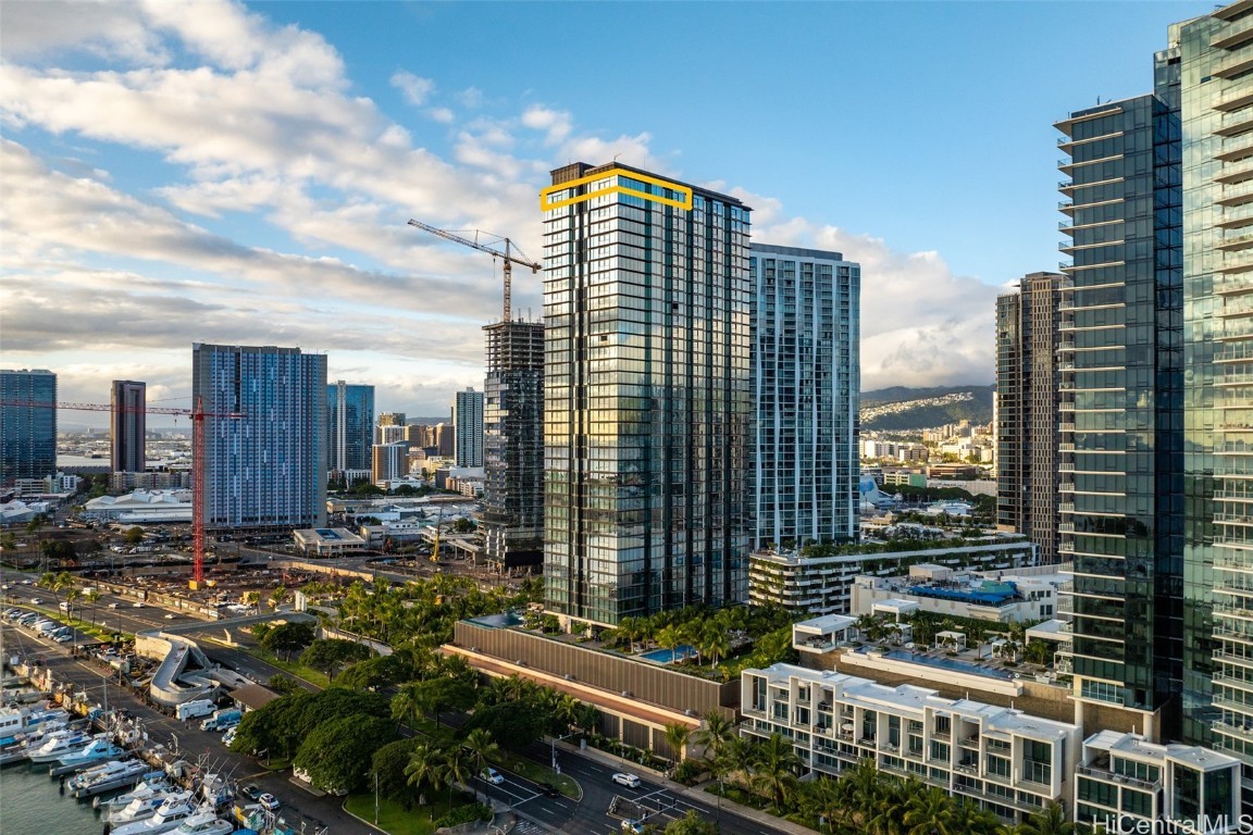 1100 Ala Moana Boulevard GPH 4000/4001