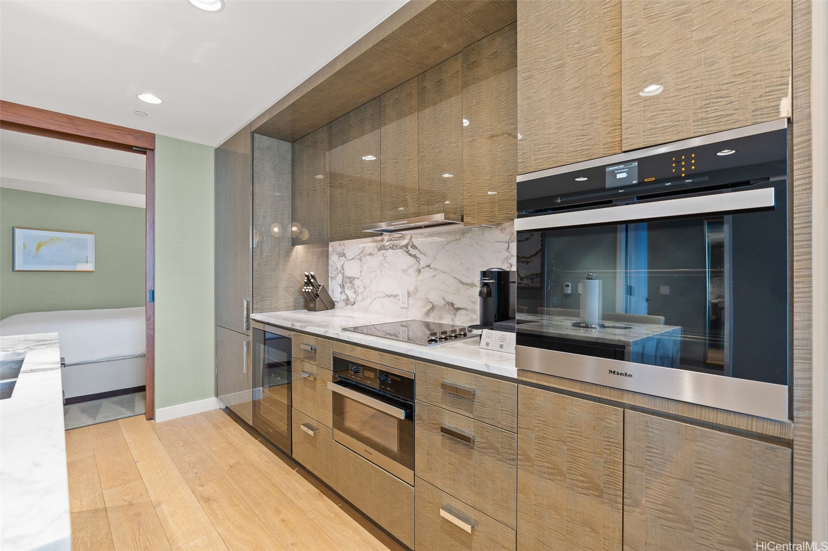 2139 Kuhio Avenue 3602