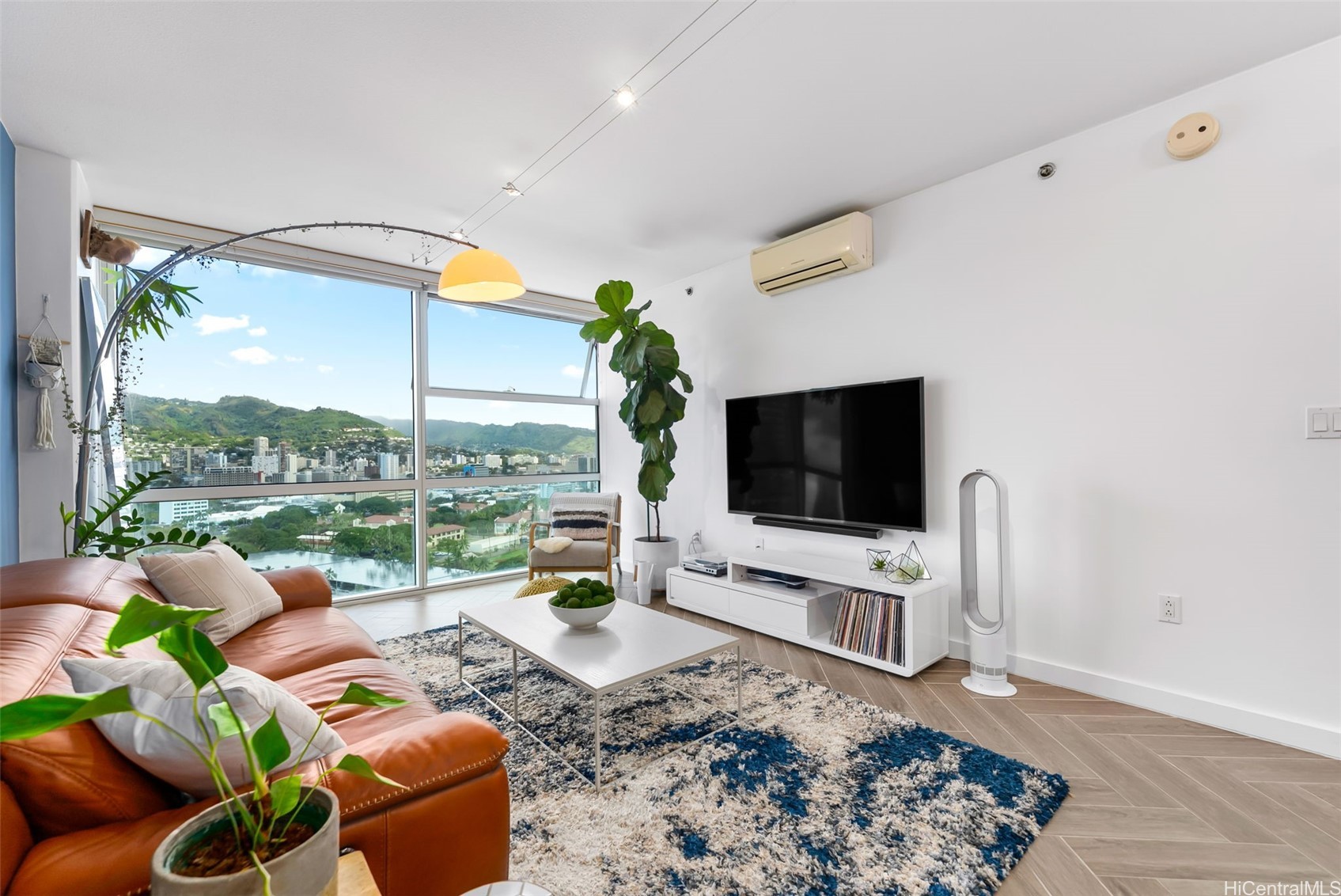 909 Kapiolani Boulevard 2405