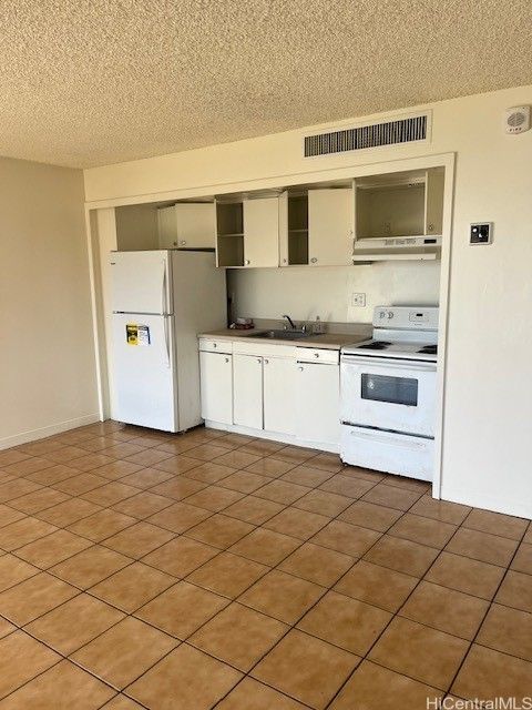 Photo of 84-710 Kili Drive #C712, Waianae, HI 96792 (MLS # 202523243)
