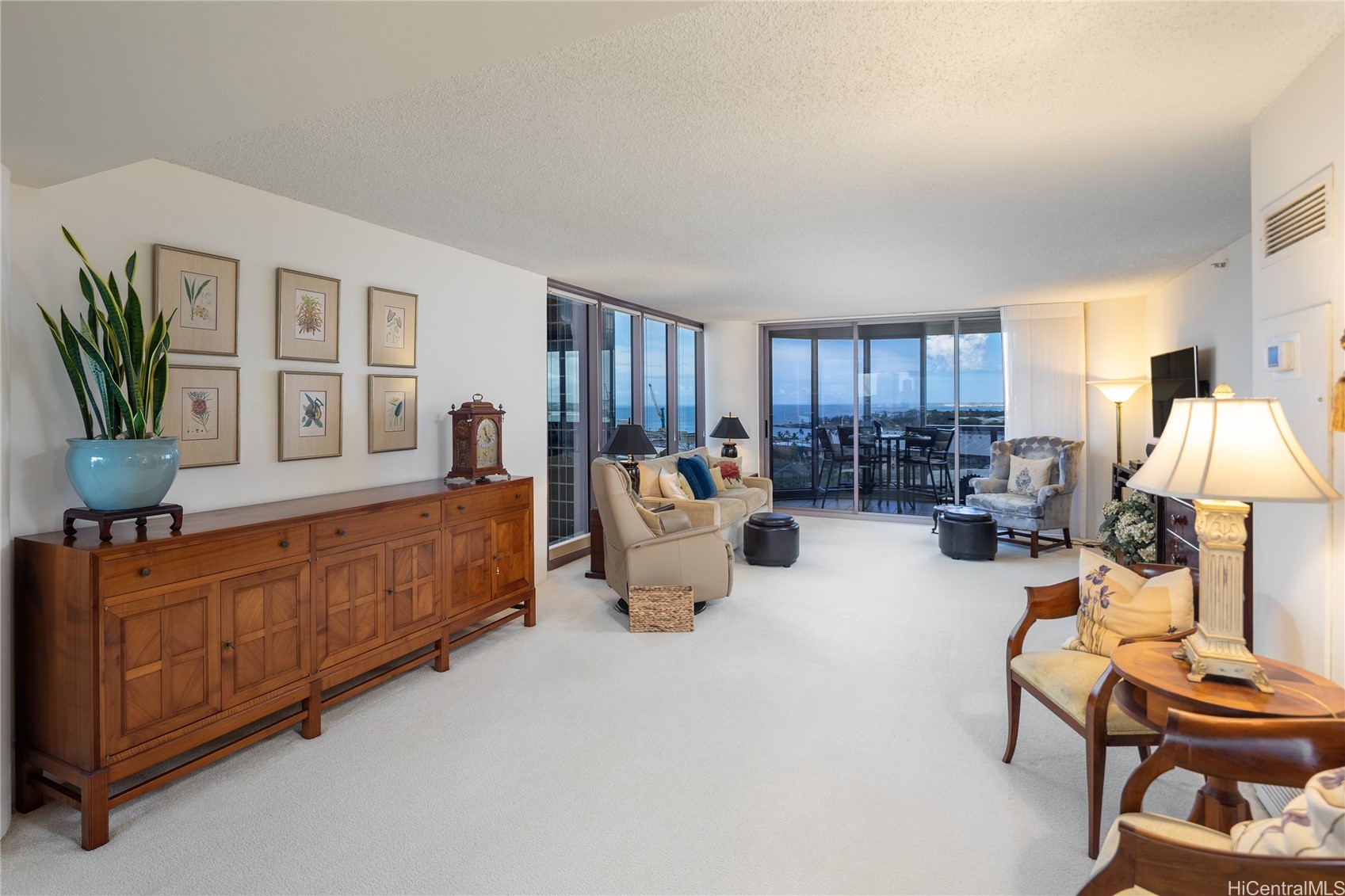 425 South Street 1401