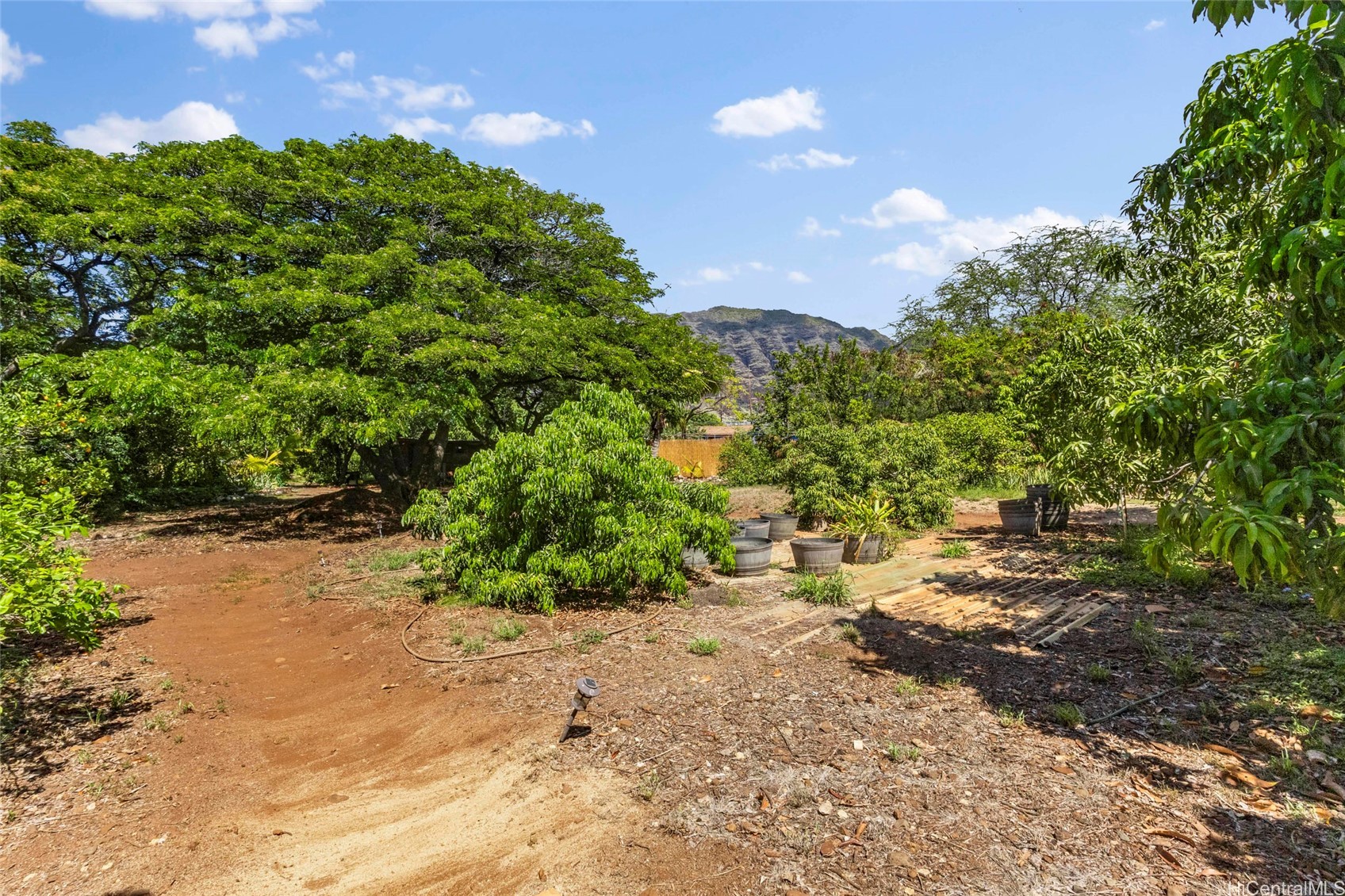 84-425 Makaha Valley Road