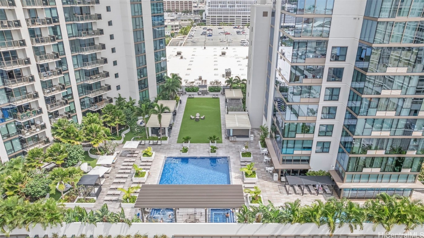 Sky Ala Moana West Condominium