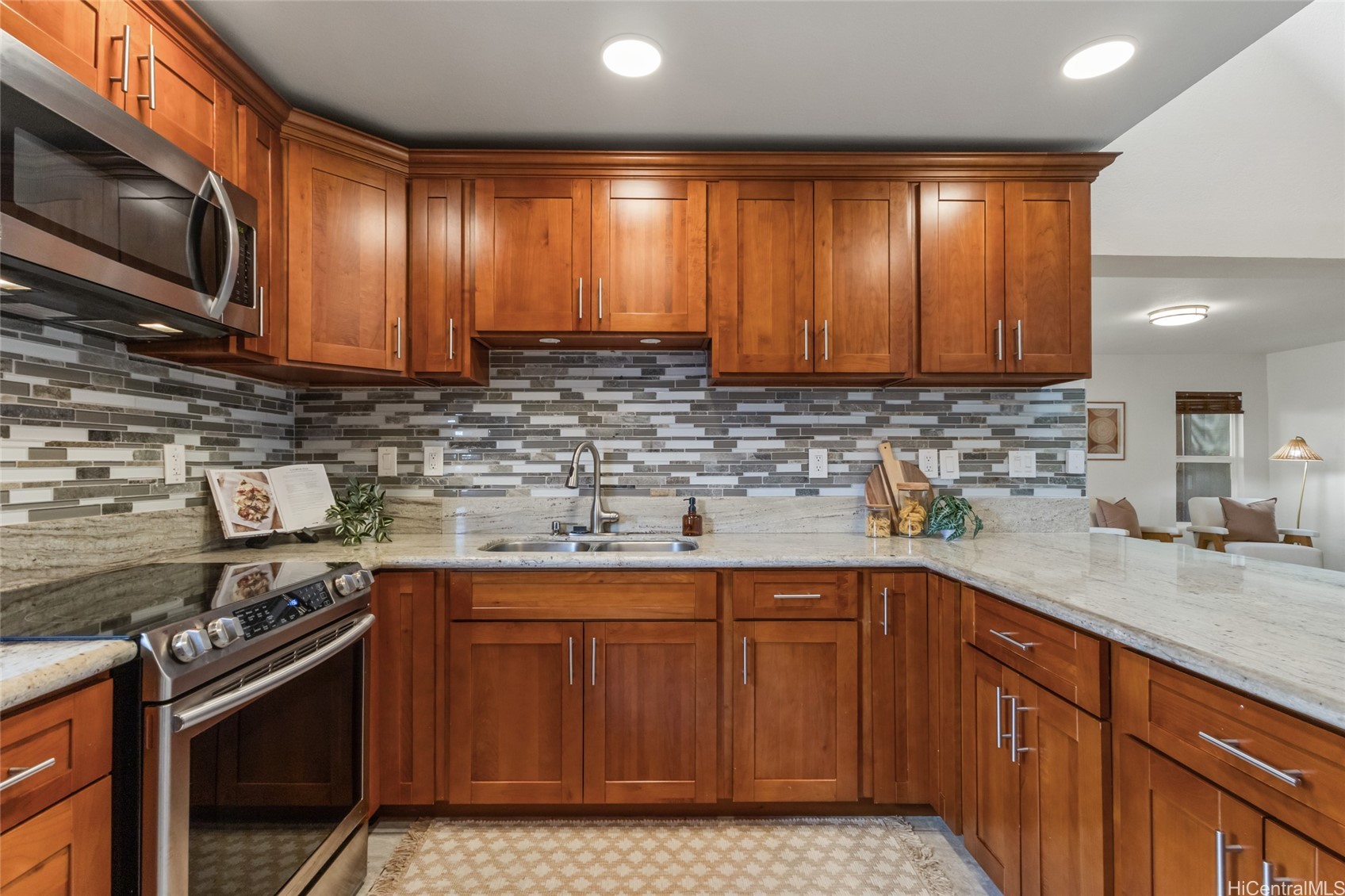 94-568 Poloahilani Street