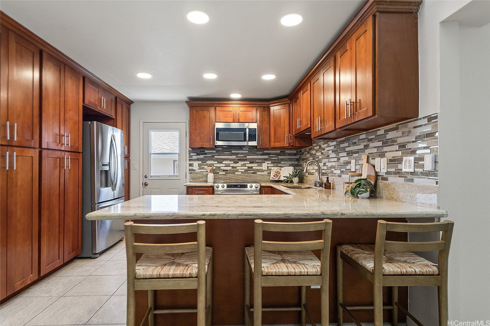 94-568 Poloahilani Street