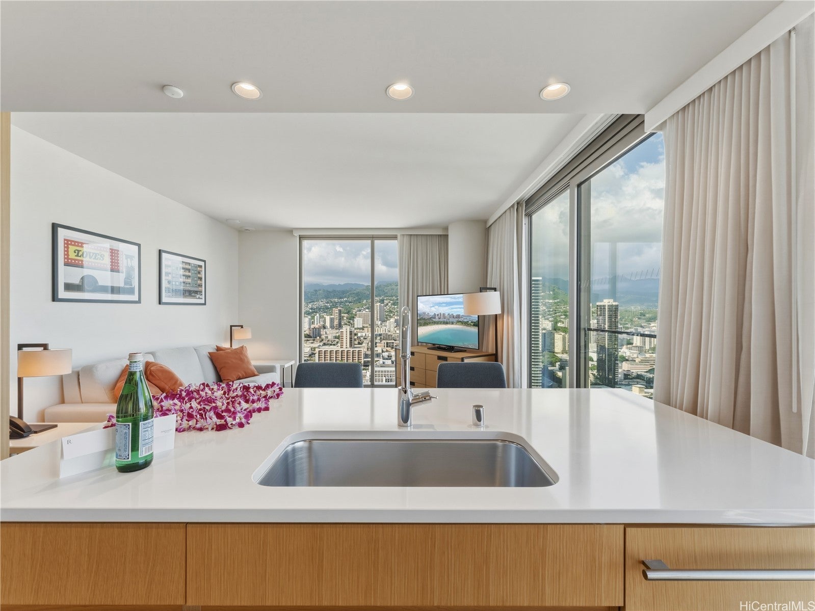 1390 Kapiolani Boulevard 3313