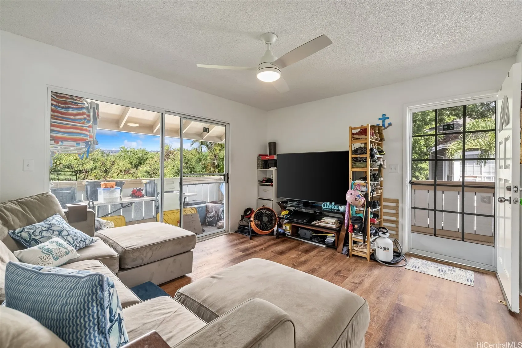 Honolulu, Hawaii 96818, United States, 2 Bedrooms Bedrooms, ,1 BathroomBathrooms,Residential,Active,229441