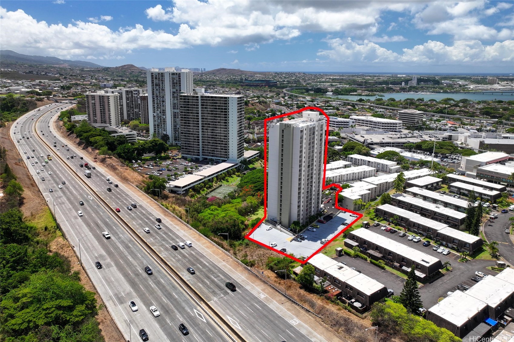 Pearl Ridge Gdns & Twr Condominium