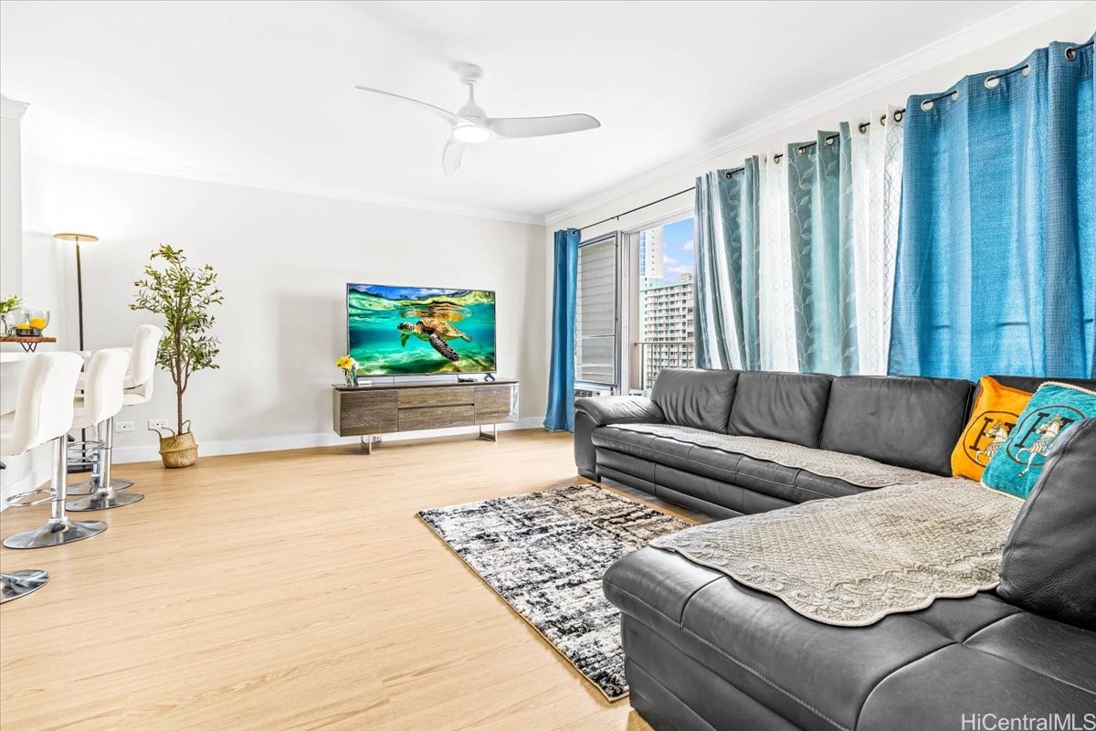 731 Amana Street 904