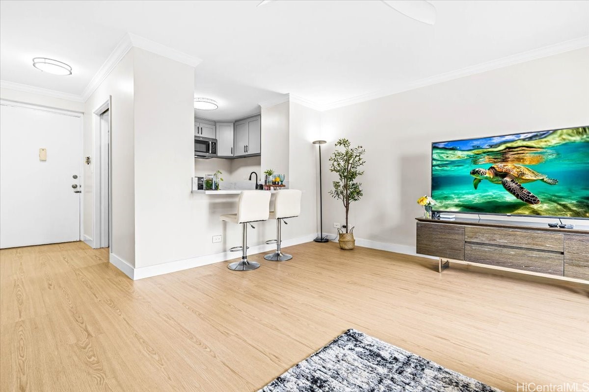 731 Amana Street 904