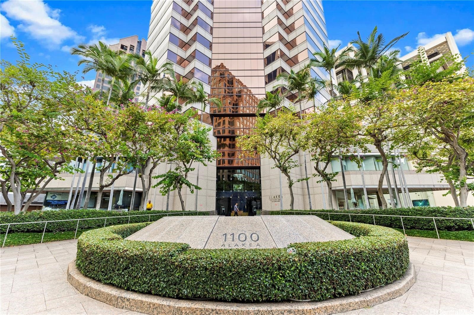 1100 Alakea Street 900 & 901