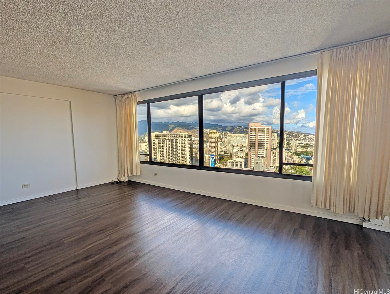 1778 Ala Moana Boulevard 3914