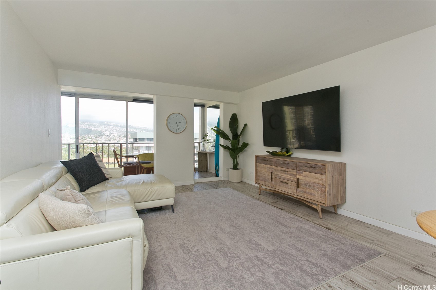 2575 Kuhio Avenue 1502