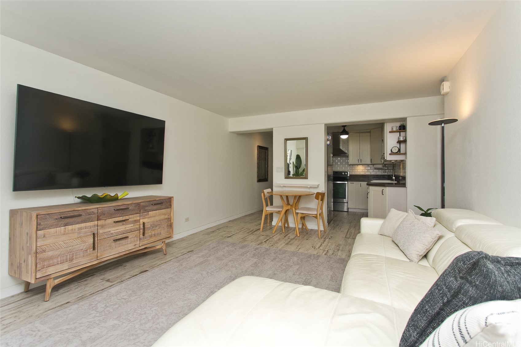 2575 Kuhio Avenue 1502