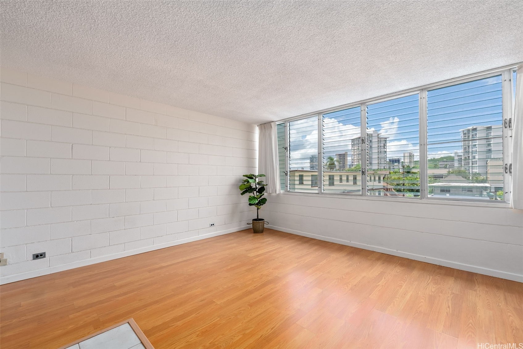 1550 Wilder Avenue B302
