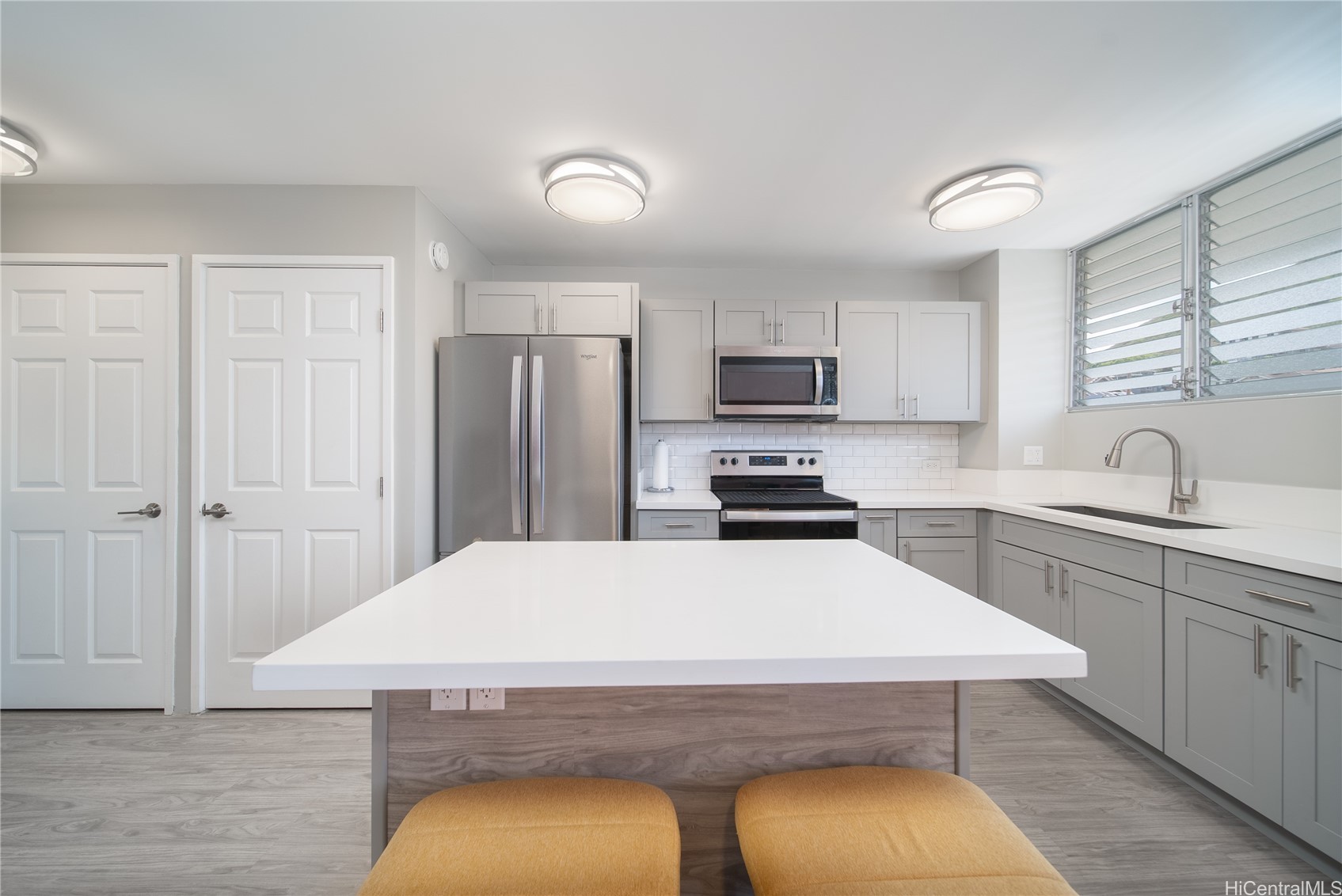 1401 Lusitana Street 504