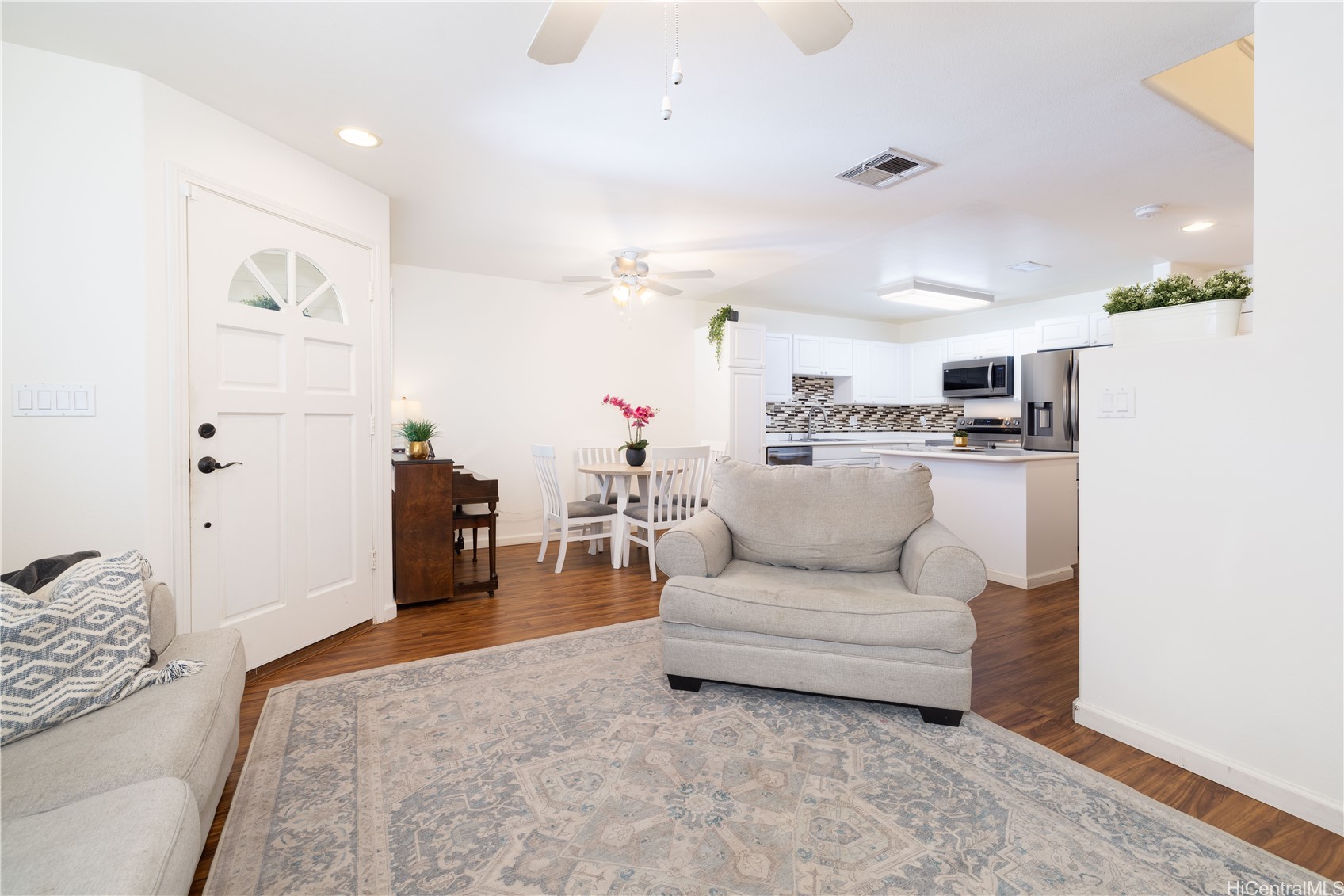 91-2093 Kaioli Street 1702