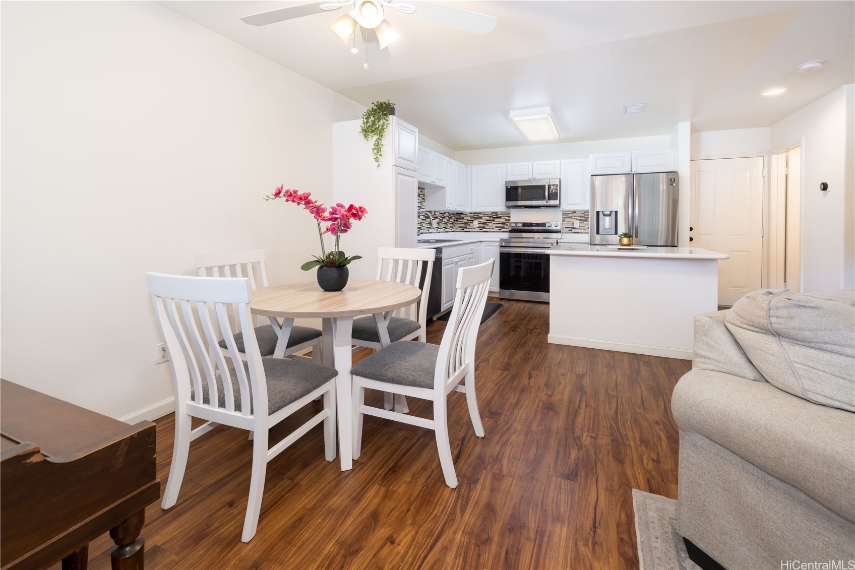 91-2093 Kaioli Street 1702