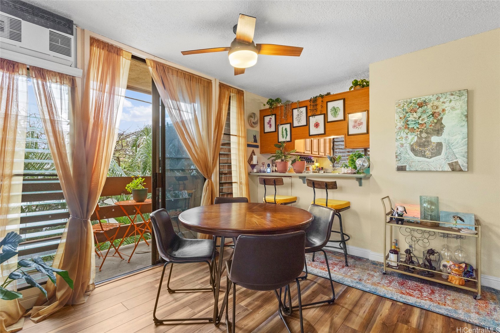 1015 Aoloa Place 313