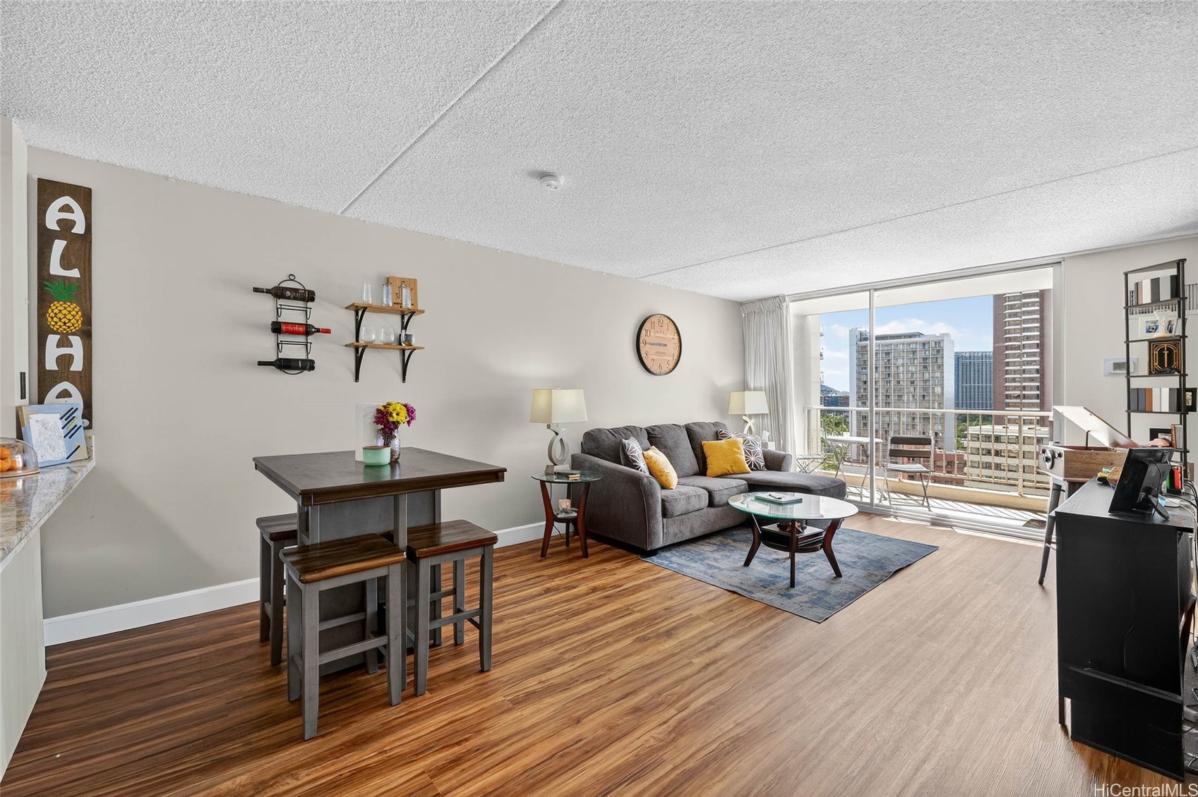 400 Hobron Lane 1711