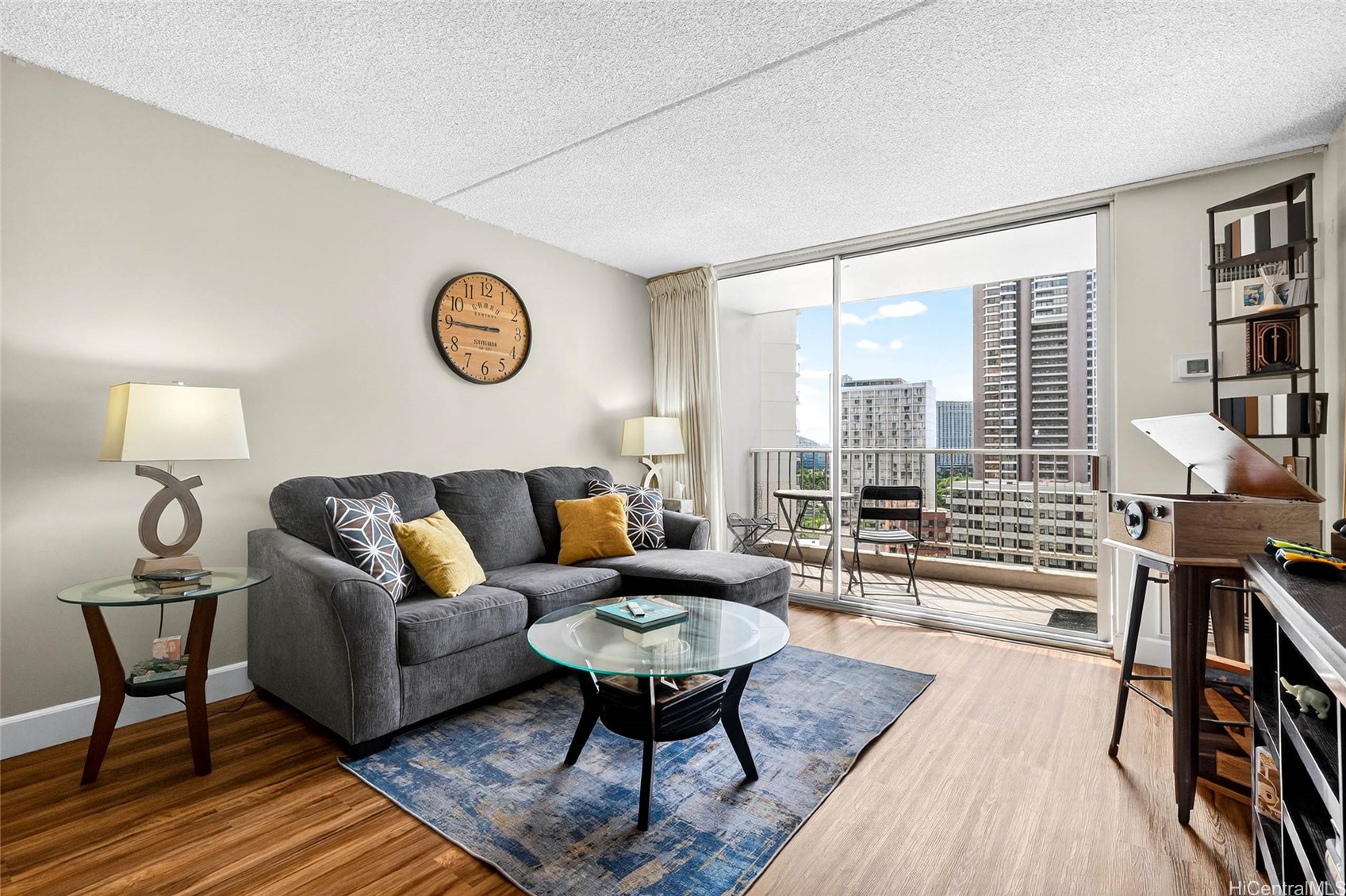 400 Hobron Lane 1711