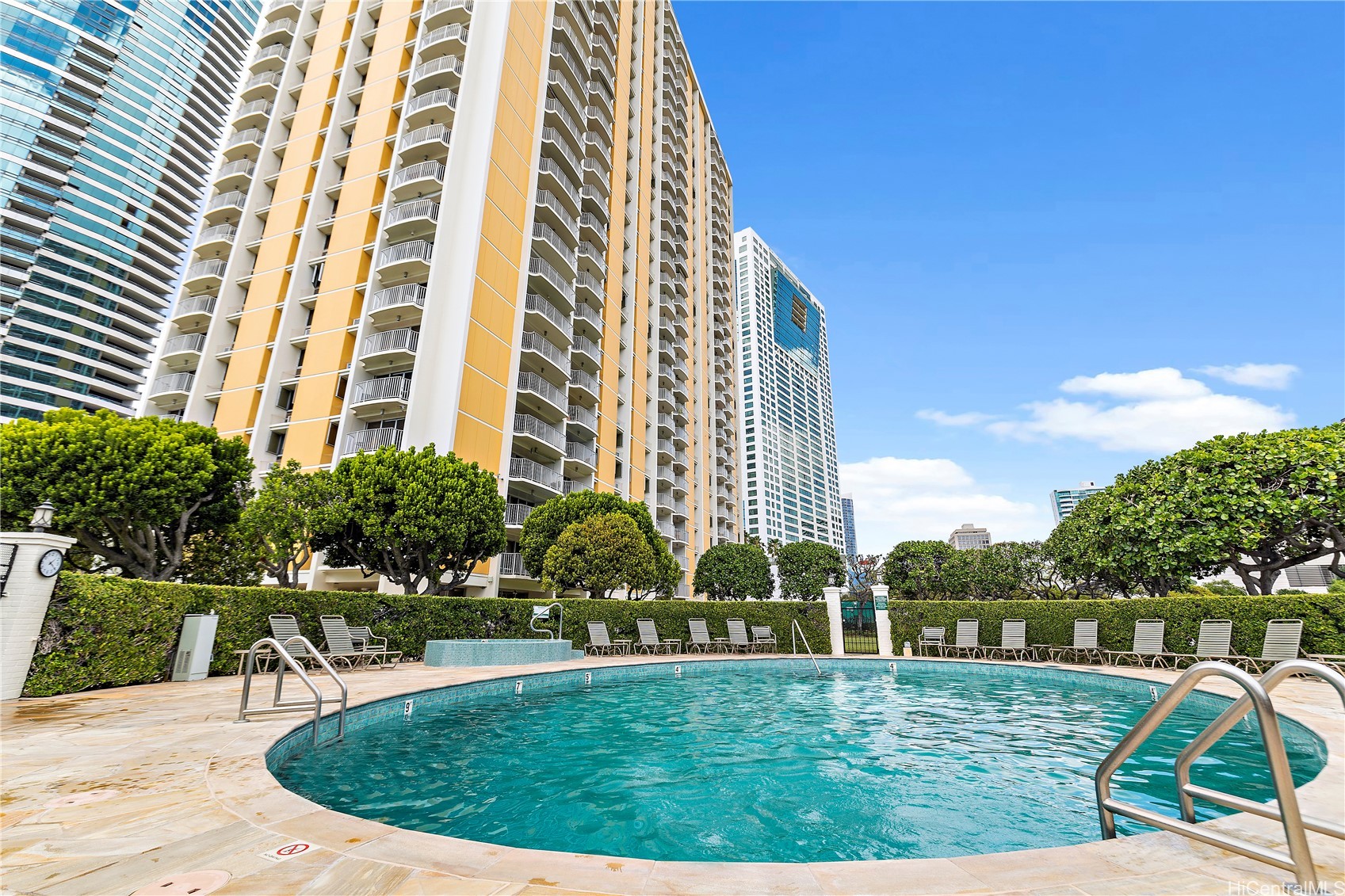 1350 Ala Moana Boulevard PH7