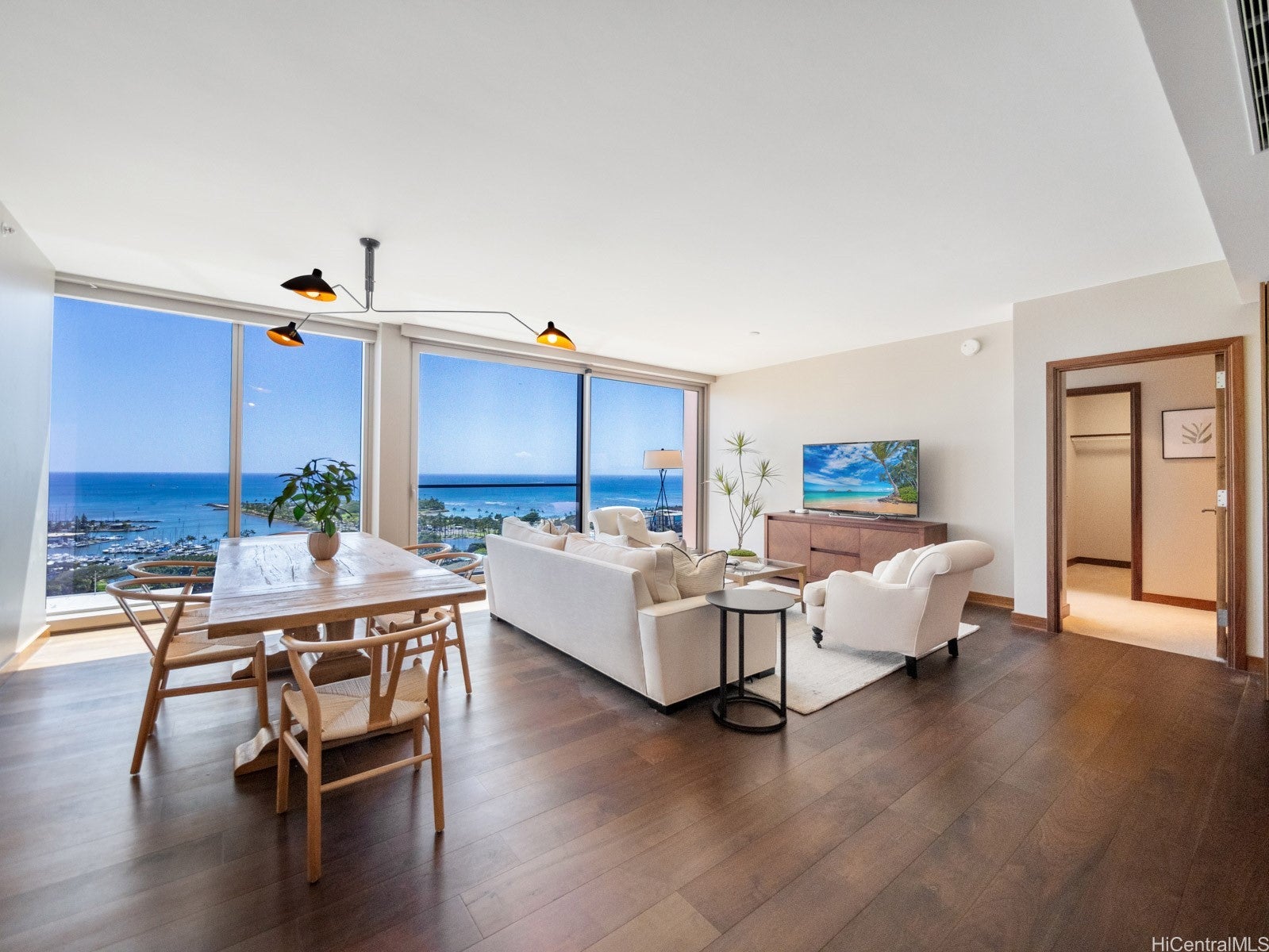 1555 Kapiolani Boulevard 2002