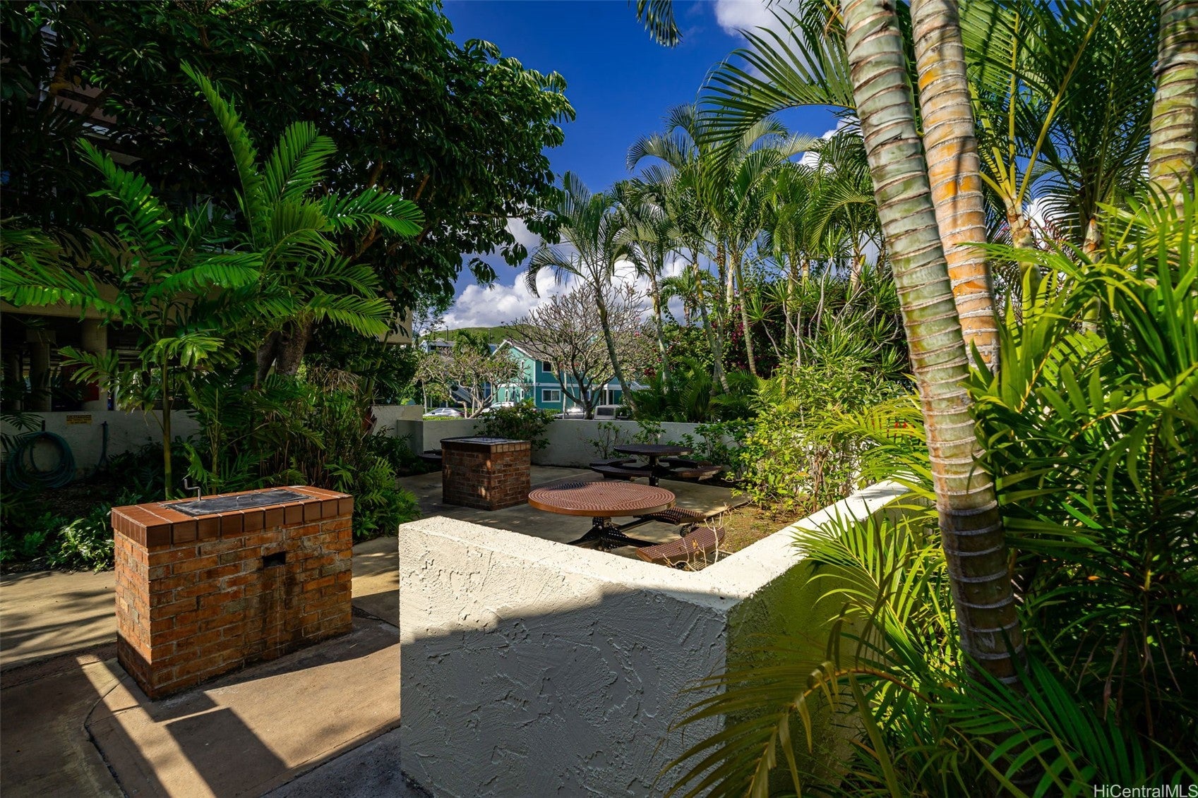 1015 Aoloa Place 437