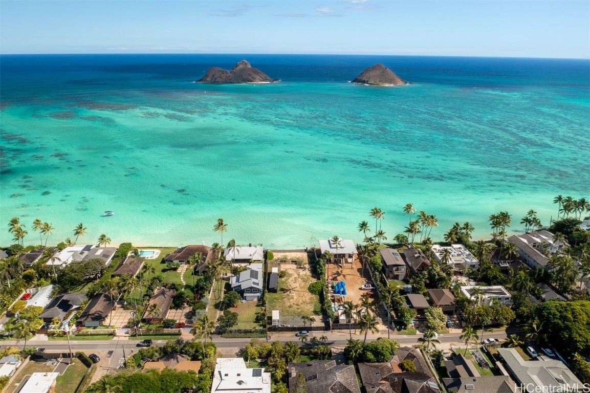 1318 Mokulua Drive