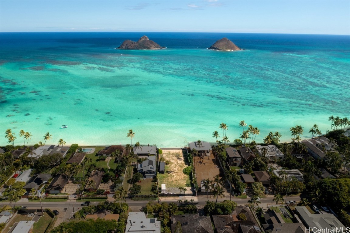1318 Mokulua Drive