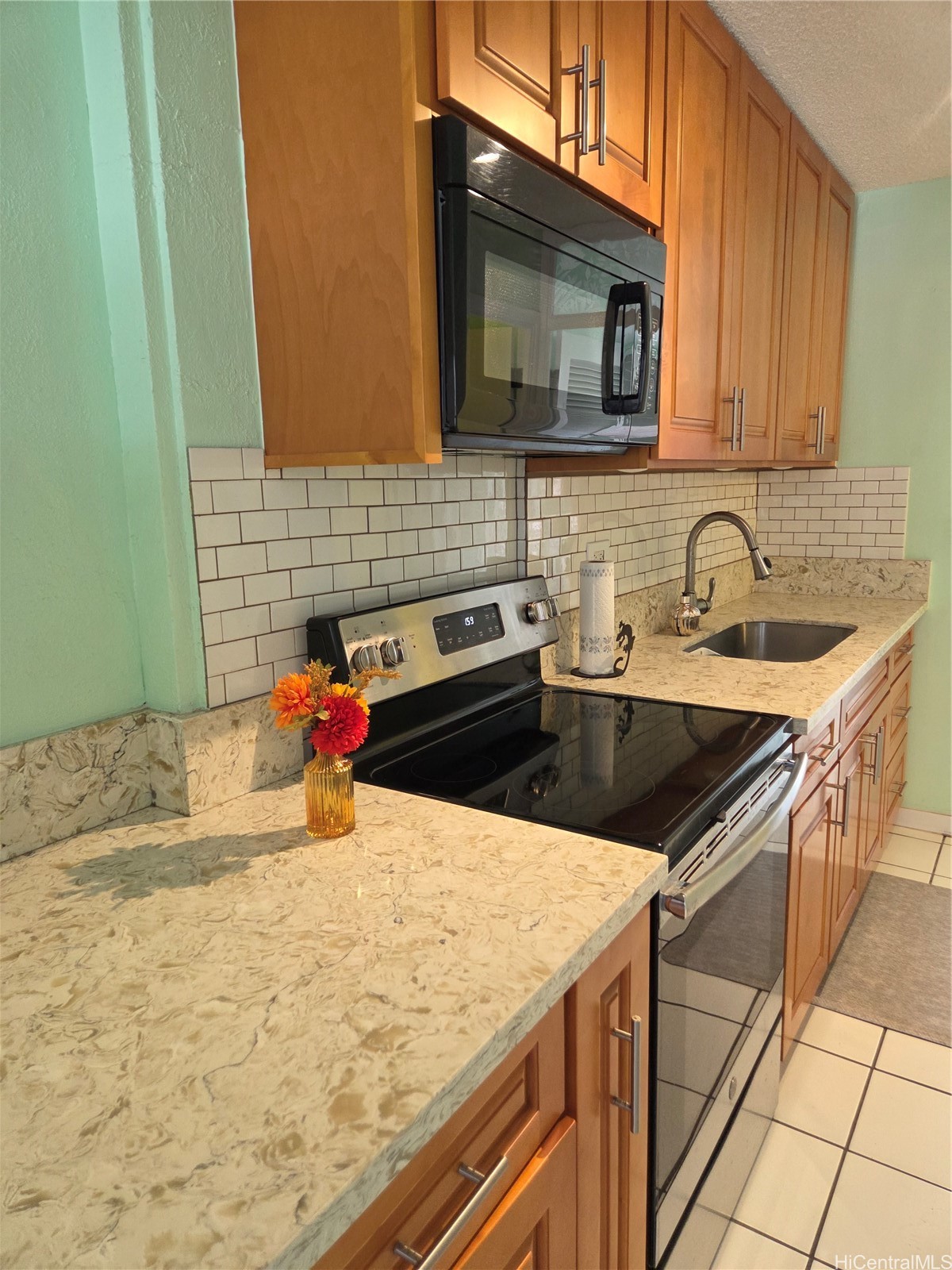 425 Ena Road B804