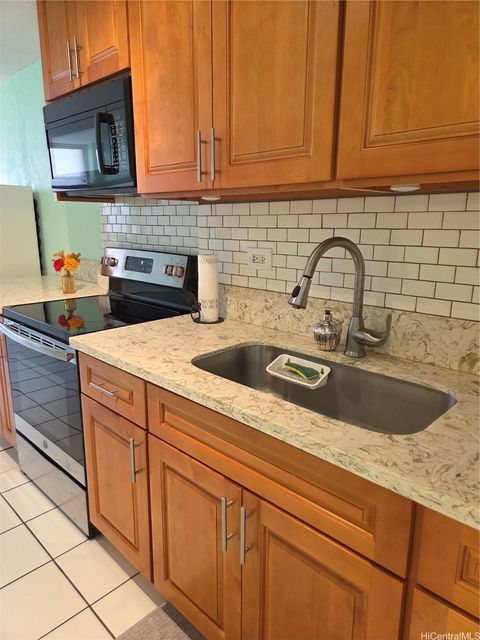 425 Ena Road B804 Honolulu HI 96815