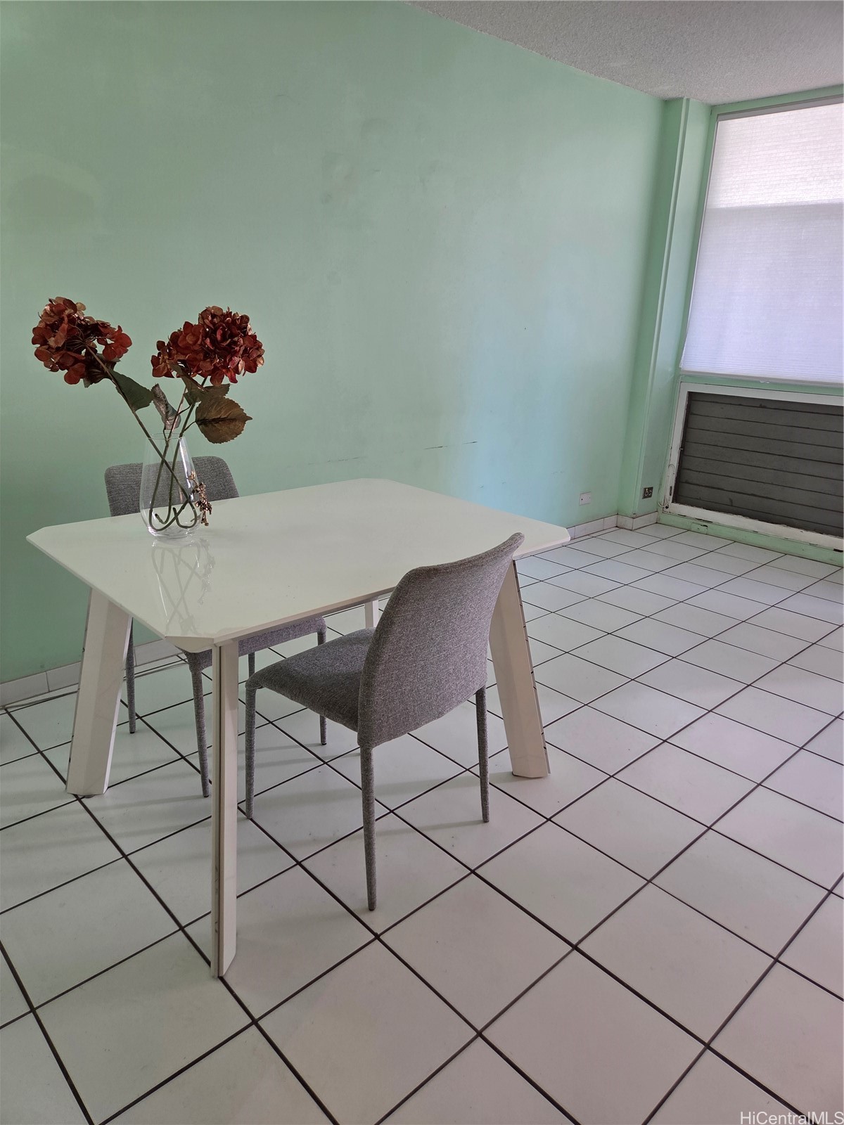 425 Ena Road B804