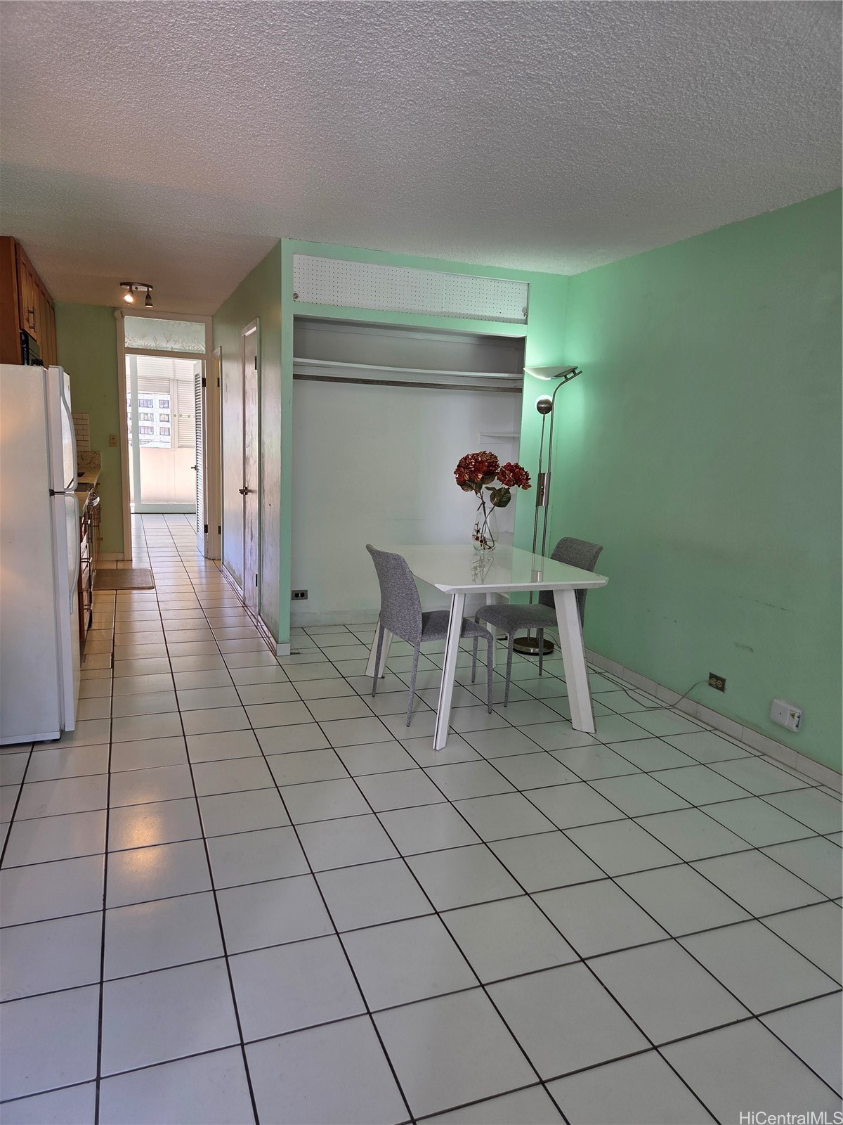 425 Ena Road B804