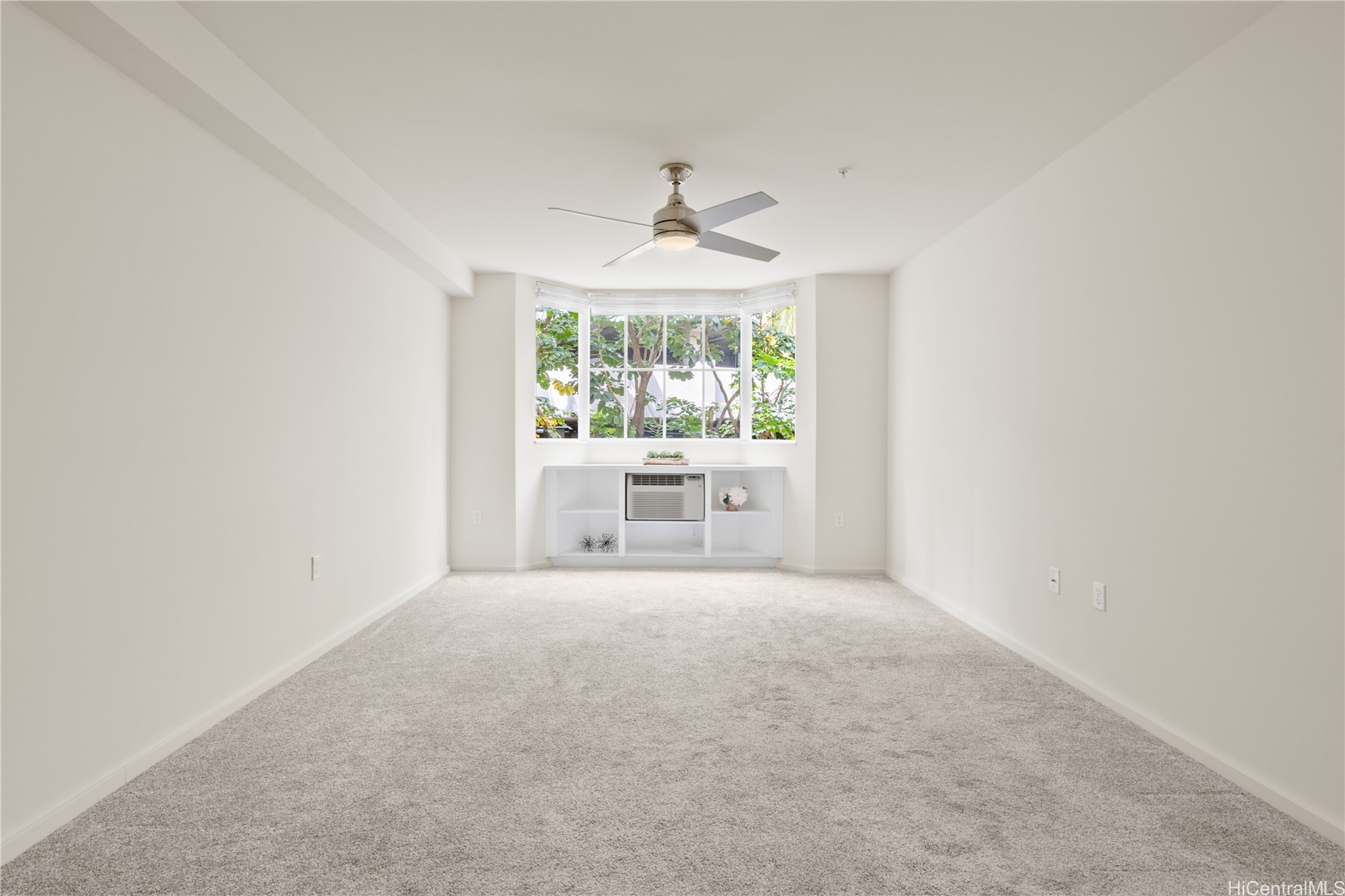 1810 Kaioo Drive B307