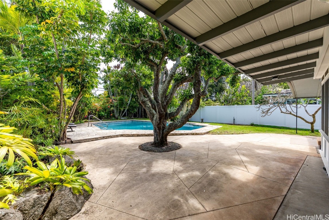 Kailua Home Residence