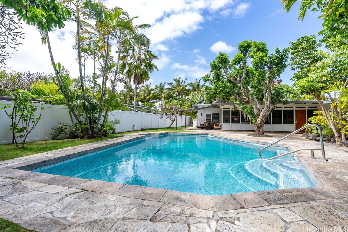 150 Kailua Road