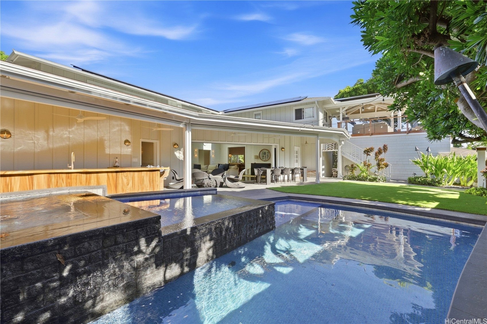 245 Palaoa Place
