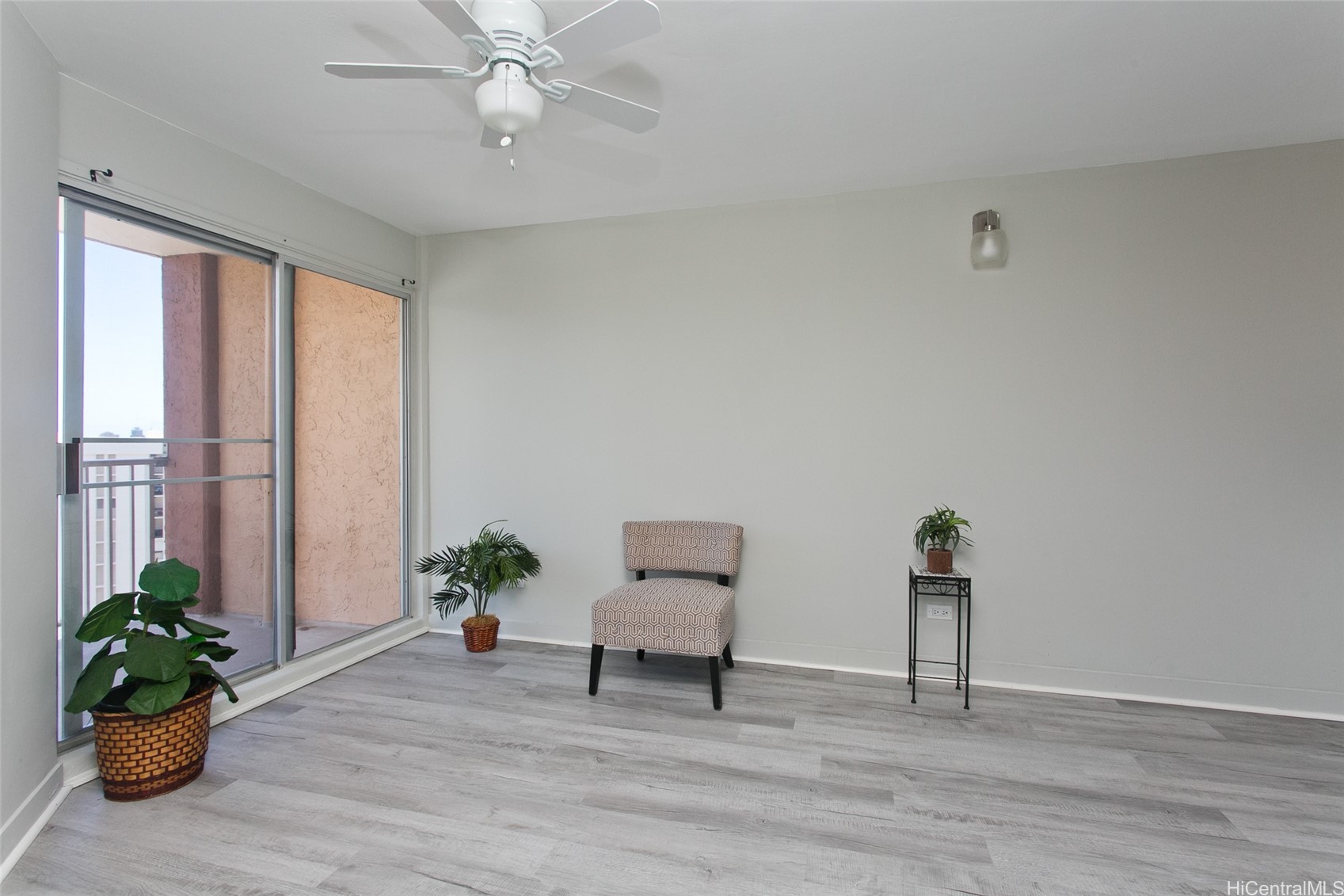 1031 Maunaihi Place 401
