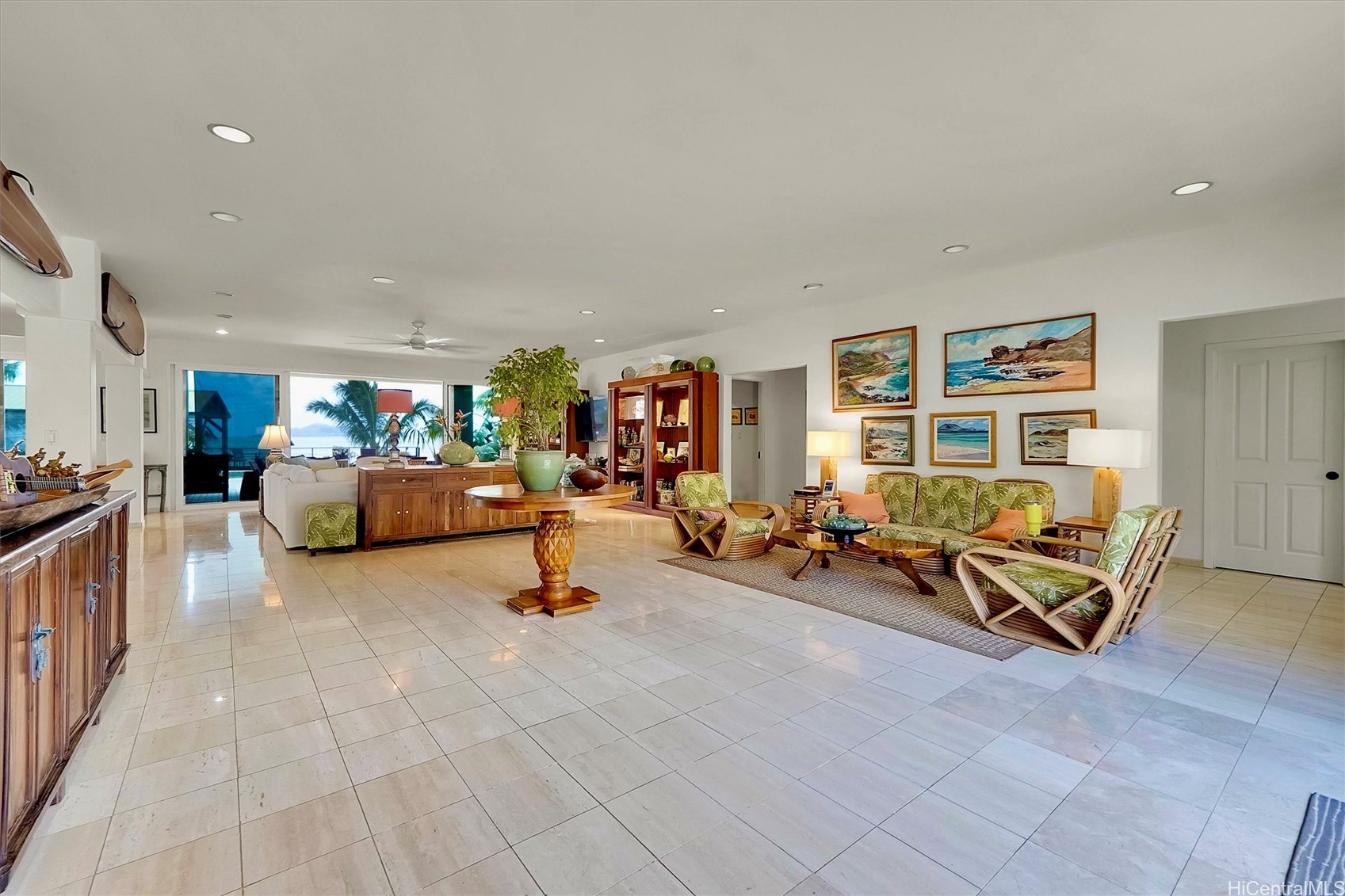 469 Portlock Road A