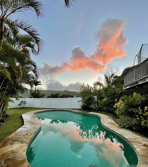 827 Kalalea Street Honolulu HI 96825