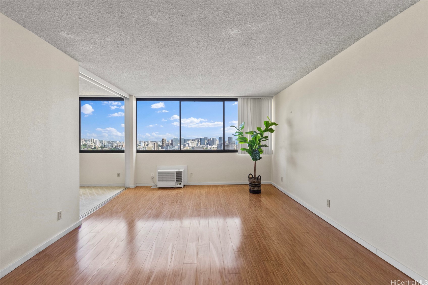 55 S Kukui Street D3008
