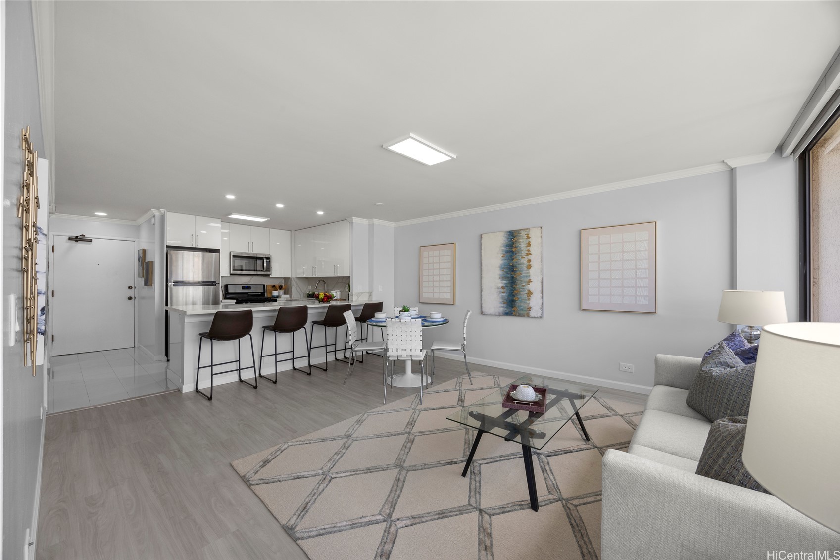 430 Lewers Street 1501