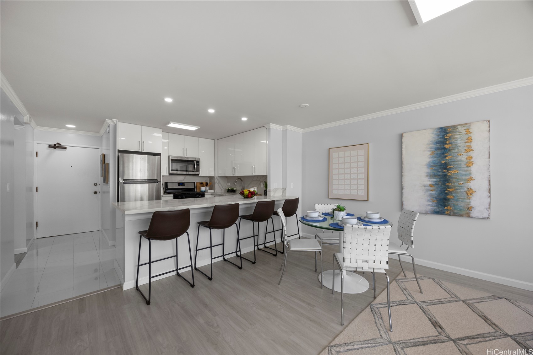 430 Lewers Street 1501