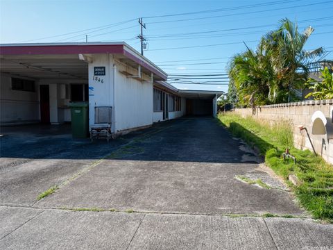 Photo of 1846 Makuahine Place, Honolulu, HI 96817 (MLS # 202526119)